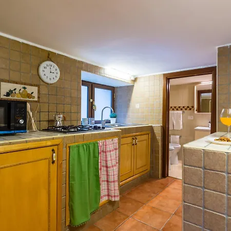 Casina Nel Centro Storico By Wonderful Italy Neapel