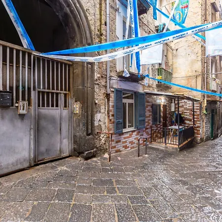 Casina Nel Centro Storico By Wonderful Italy ナポリ